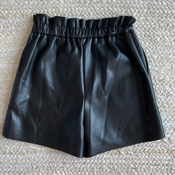 Wilfred Speechless Shorts size 2 - Picture 2 of 3